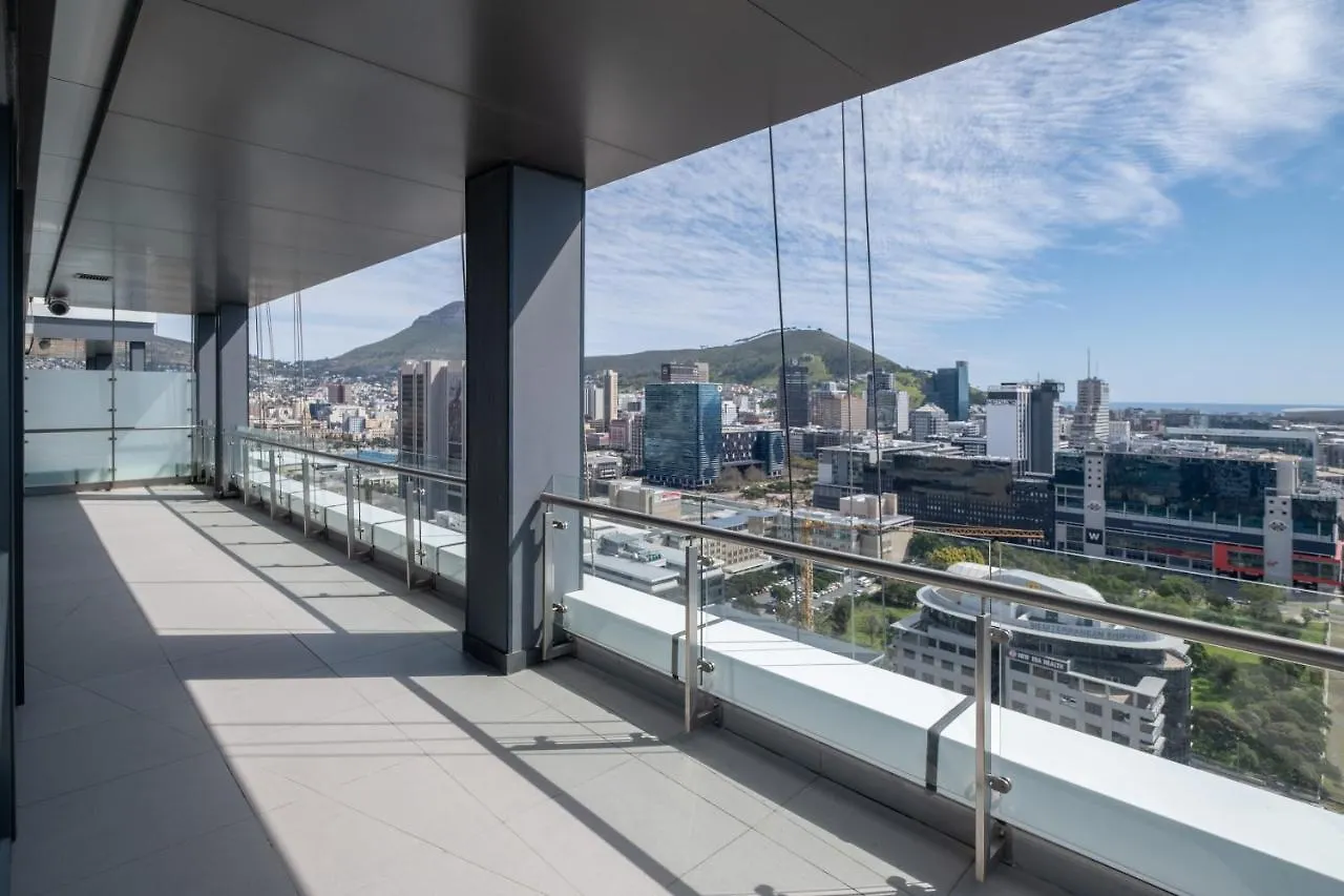 The Halyard Daire Cape Town 0*,  Güney Afrika